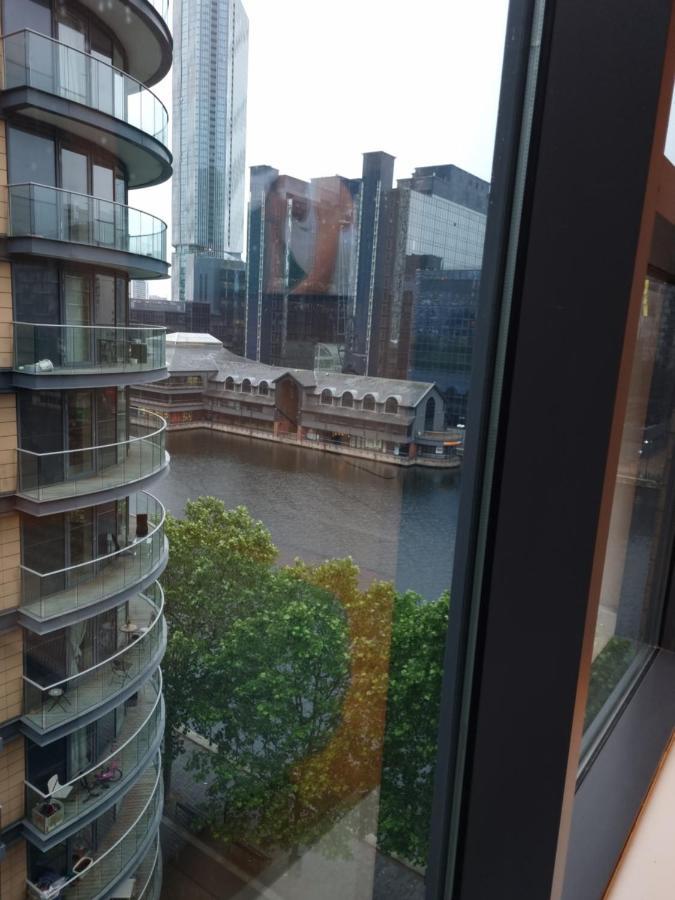 Luxury Waterside Apartment Canary Wharf Londra Esterno foto